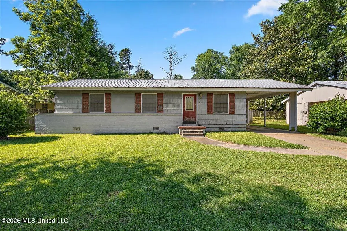 1015 Linden Drive, Kosciusko, MS 39090 - #1