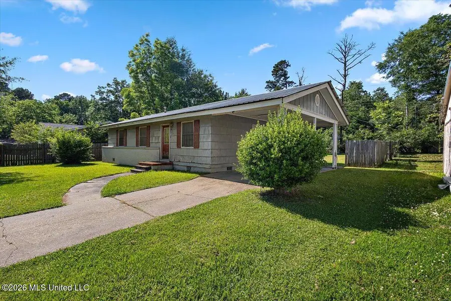 1015 Linden Drive, Kosciusko, MS 39090 - #2