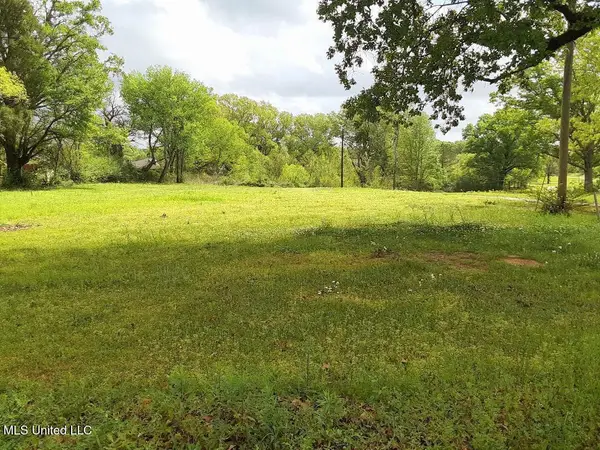 804 N Flag Chapel Road, Jackson, MS 39209