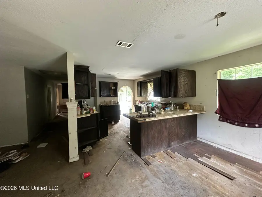21 Center Drive, Lumberton, MS 39455 - #2