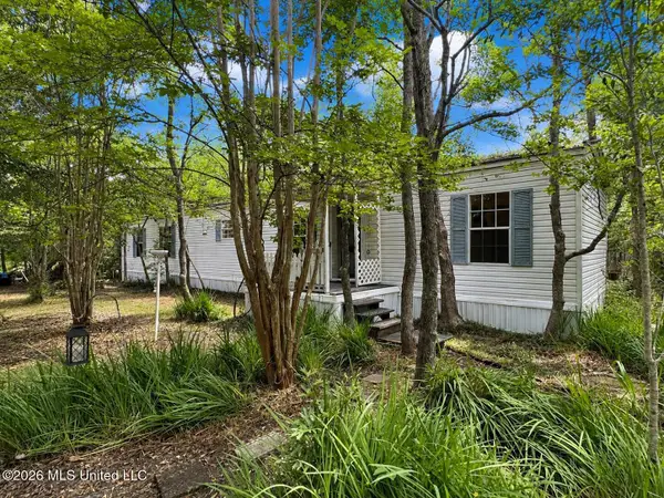 18572 Palmer Creek Drive, Saucier, MS 39574