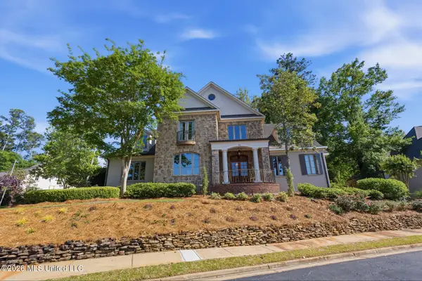 15 Eastparke Drive, Jackson, MS 39211