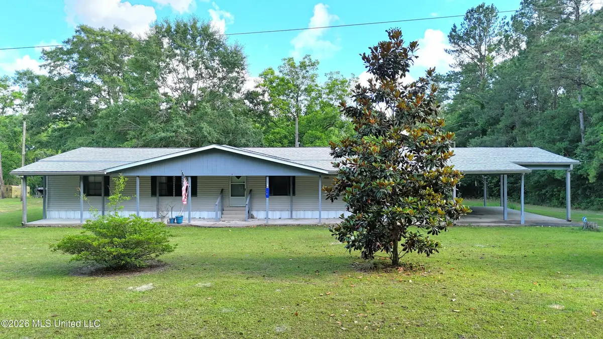 14 E Magnolia Avenue, McHenry, MS 39561 - #1