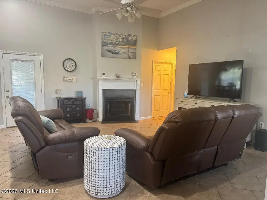 1303 Martin Street, Pascagoula, MS 39581 - #2