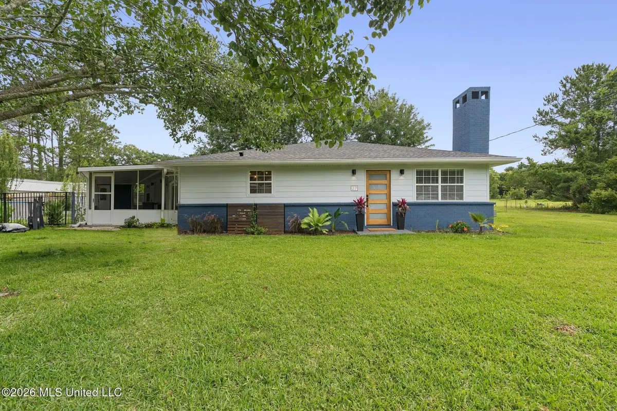27 Chantilly Terrace, Bay Saint Louis, MS 39520 - #1