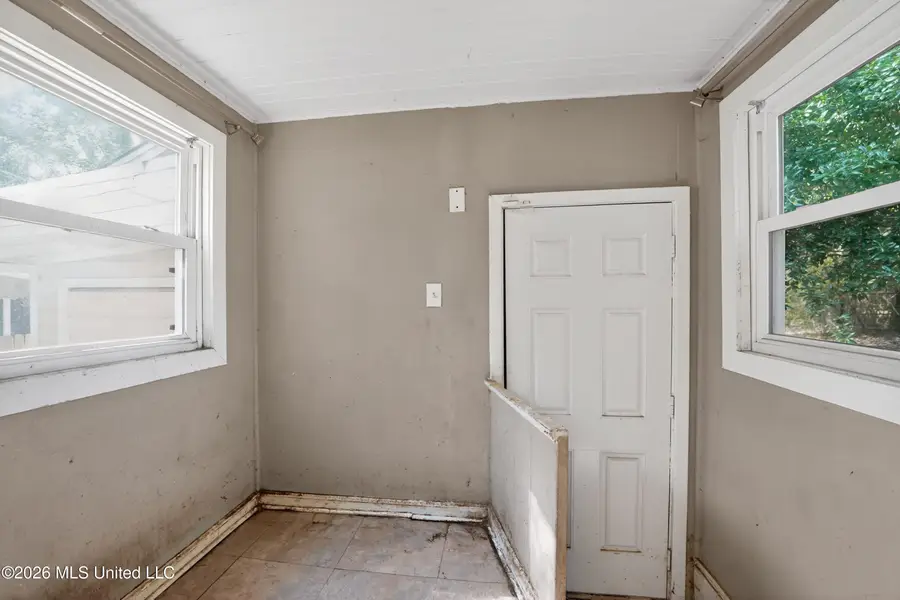 343 N Broadmoor Drive, Jackson, MS 39206 - #3