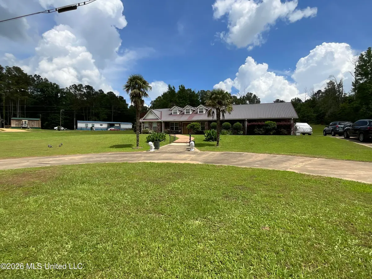 3152 Old Natchez, Hazlehurst, MS 39083 - #1