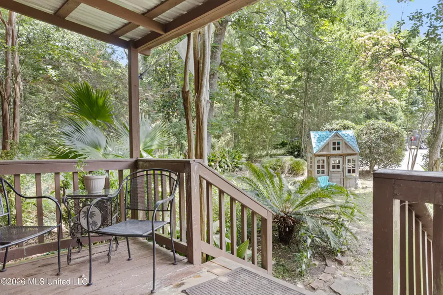2831 Belmont Drive, Ocean Springs, MS 39564 - #2