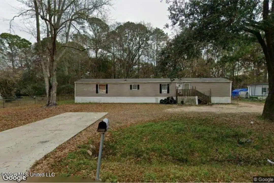 3702 Pineview Avenue, Pascagoula, MS 39581 - #1