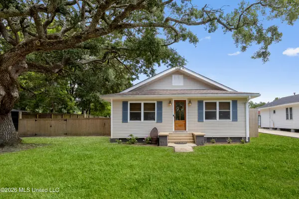 122 E Third Street, Long Beach, MS 39560