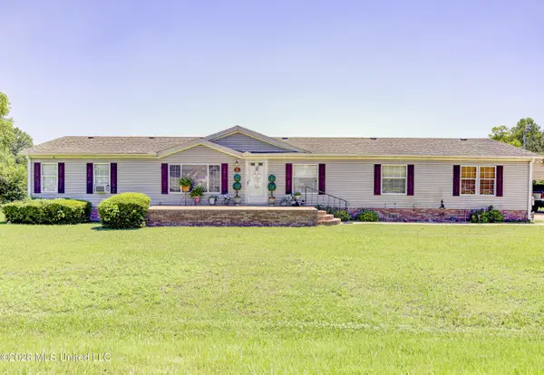 304 Grey Creek Drive, Vicksburg, MS 39183