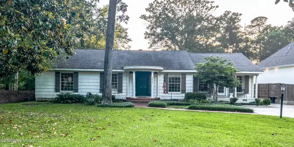 3927 Eastline Drive, Jackson, MS 39211
