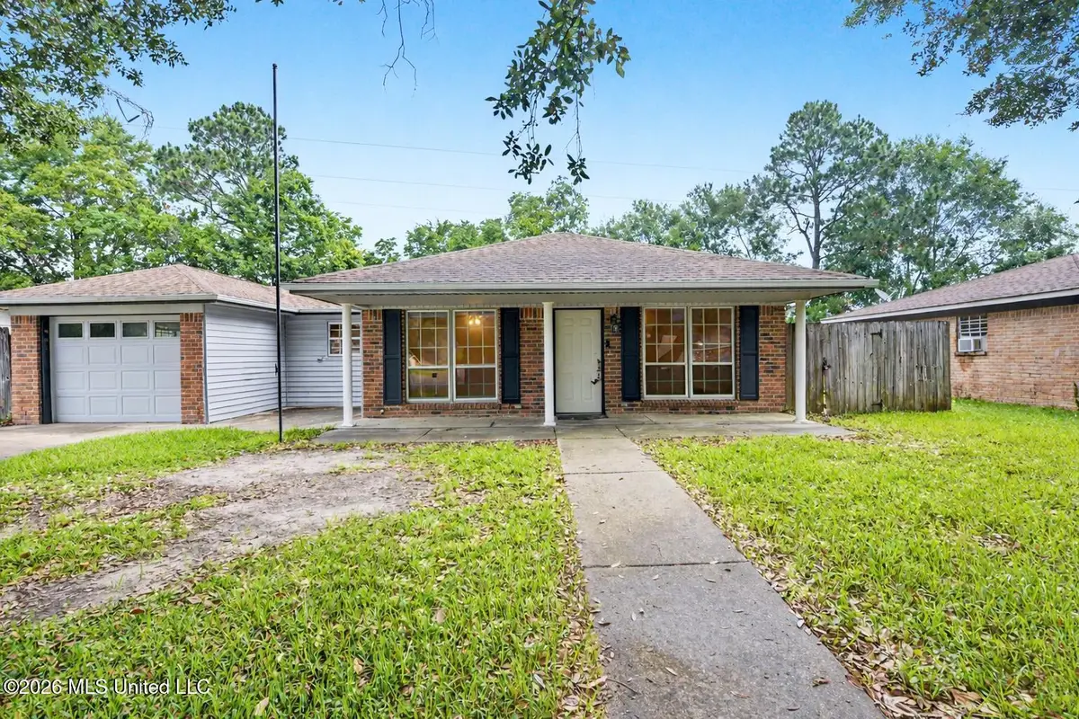 4307 Yosemite Drive, Ocean Springs, MS 39564 - #1