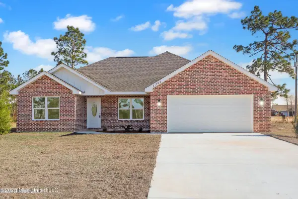 21700 E Edgewood Drive, Saucier, MS 39574