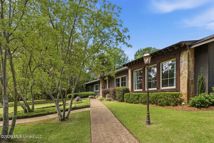 4025 Dogwood Drive, Jackson, MS 39211 - #2
