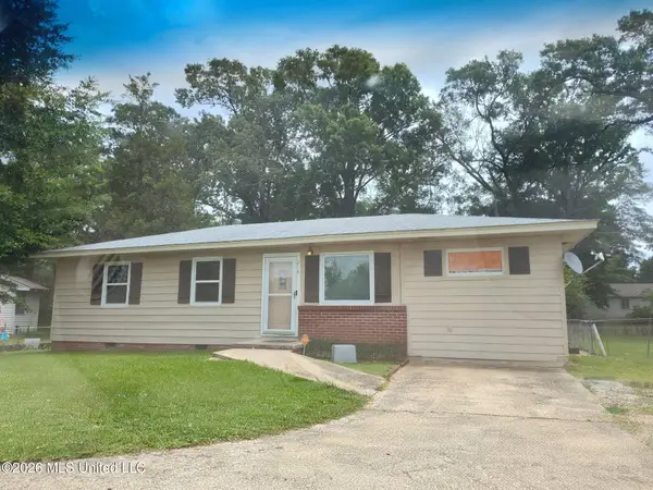 214 Oak Park Drive, Pearl, MS 39208