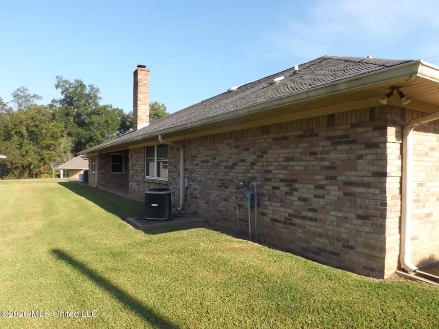 471 River Road, Fayette, MS 39069 - #2