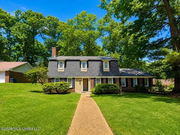 100 Winding Hills Drive, Clinton, MS 39056