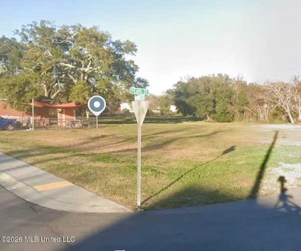 396 Pearl Street, Biloxi, MS 39530