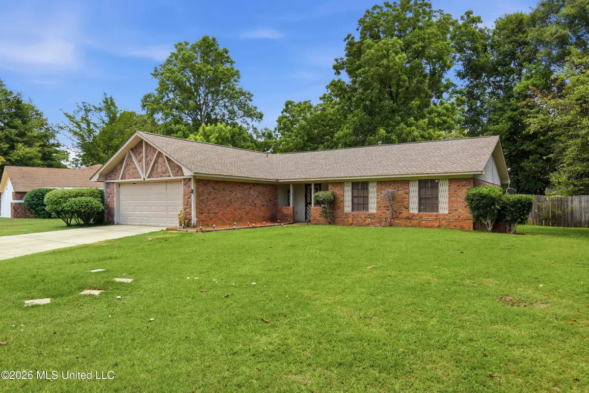 5264 Sycamore Drive, Jackson, MS 39212 - #1