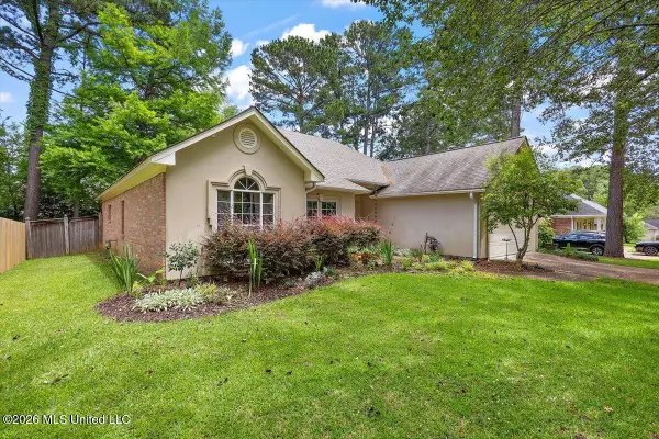 455 Shadowood Drive, Ridgeland, MS 39157
