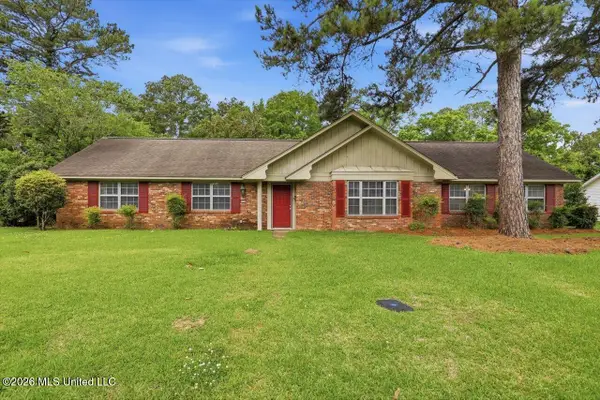 5137 Meadow Oaks Park Drive, Jackson, MS 39211