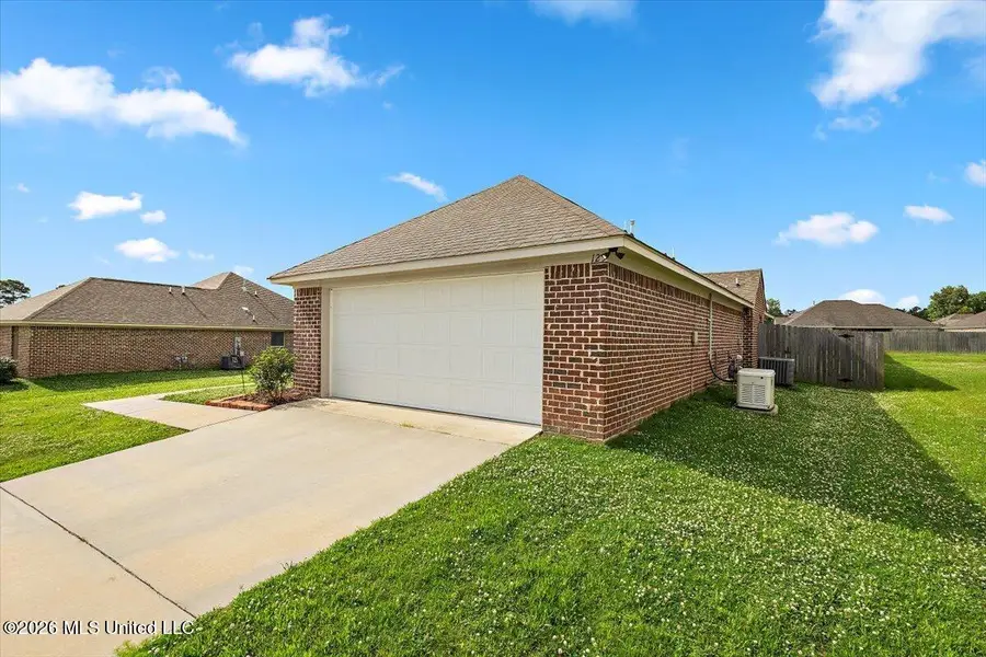 125 Richmond Way, Canton, MS 39046 - #2