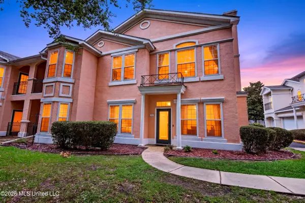 2252 Beach Drive, Gulfport, MS 39507