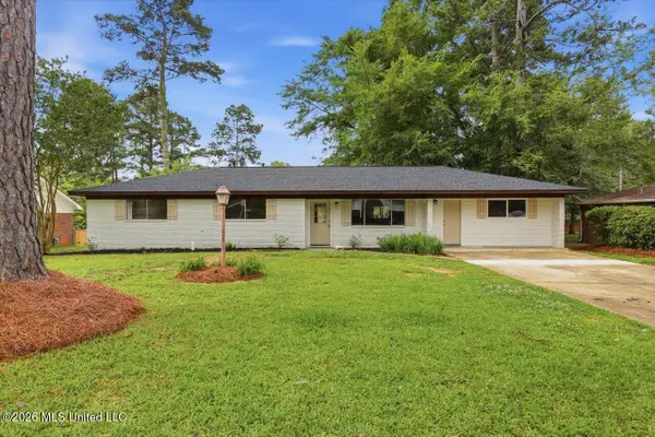 2329 Upper Drive, Pearl, MS 39208