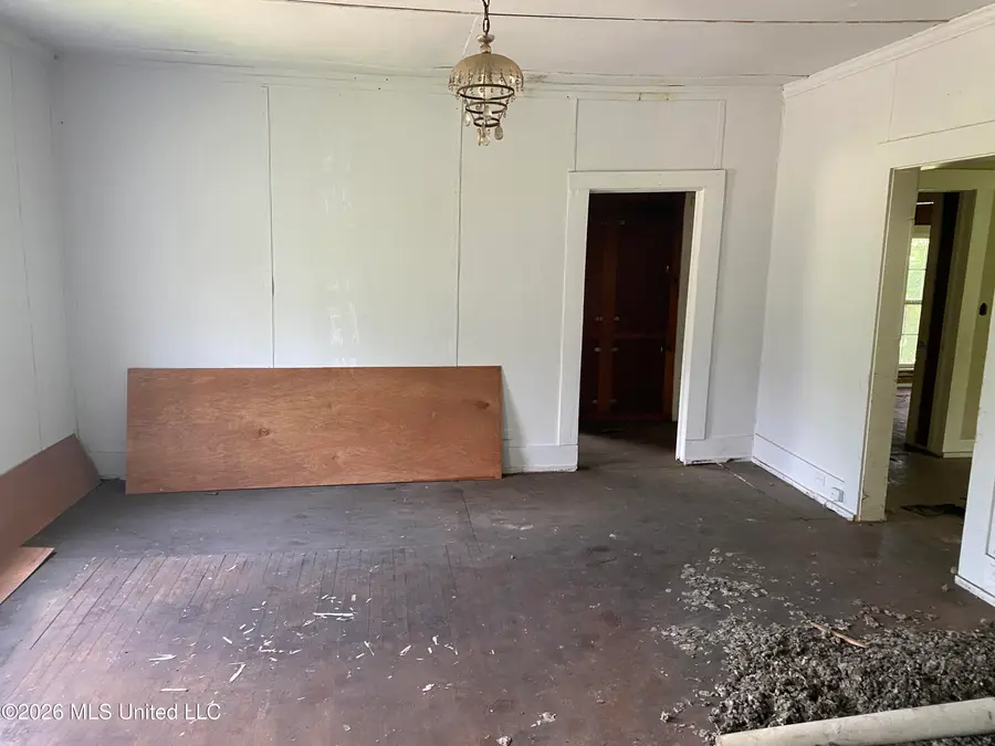 501 S Jackson Street, Ripley, MS 38663 - #3