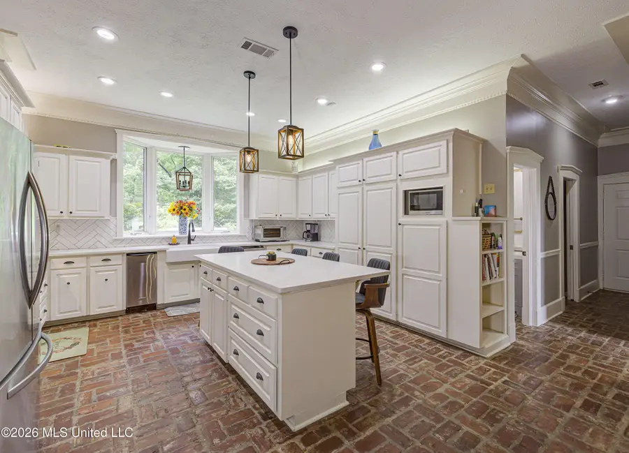 113 Woodstock Drive, Vicksburg, MS 39180 - #3