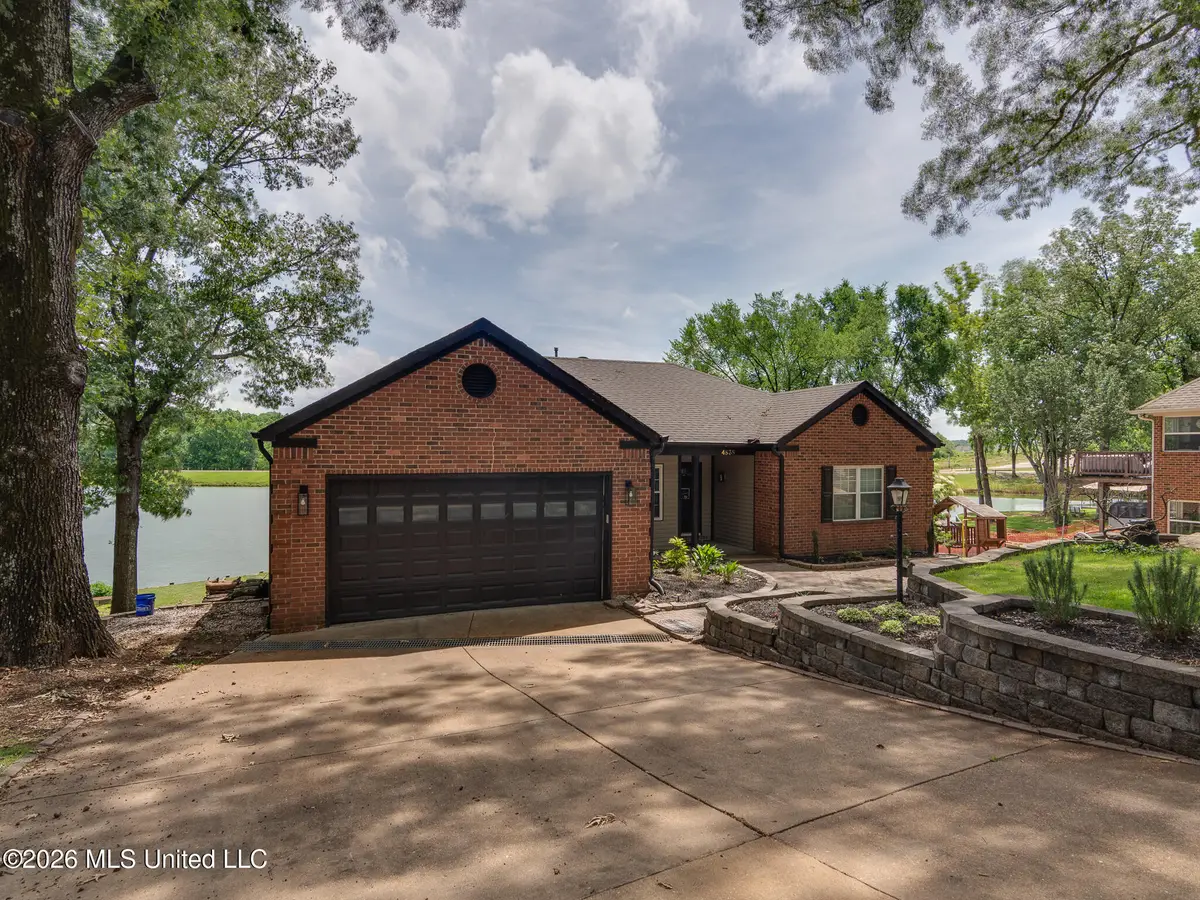 4838 Victoria Drive, Nesbit, MS 38651 - #1