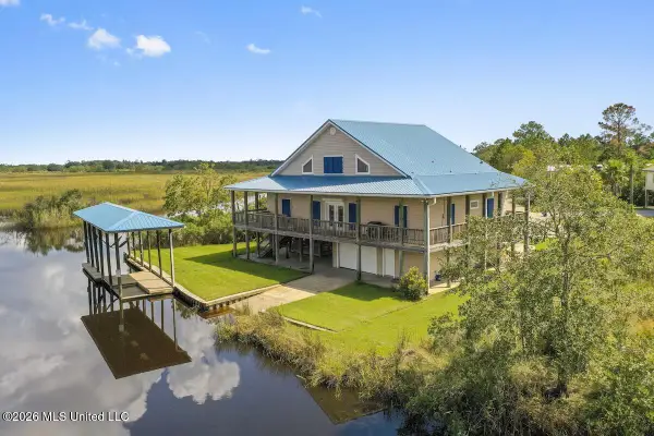 4166 Old Lazy River Road, Bay Saint Louis, MS 39520