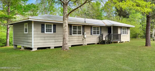 411 Martin Luther King Junior Drive, Poplarville, MS 39470