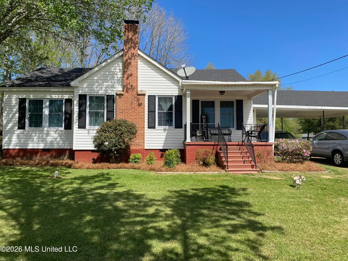 512 E Franklin Street, Carthage, MS 39051 - #1
