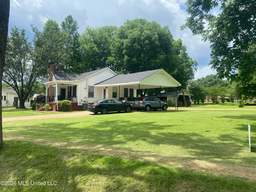 512 E Franklin Street, Carthage, MS 39051 - #3