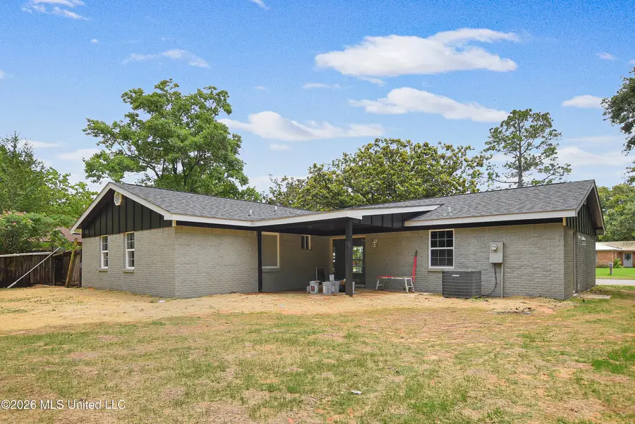 2104 Westgate Parkway, Gautier, MS 39553 - #2
