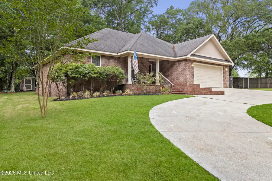 2609 N 15th Street, Ocean Springs, MS 39564 - #2