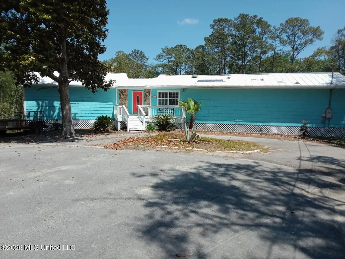 1832 Seacrest, Gautier, MS 39553 - #1