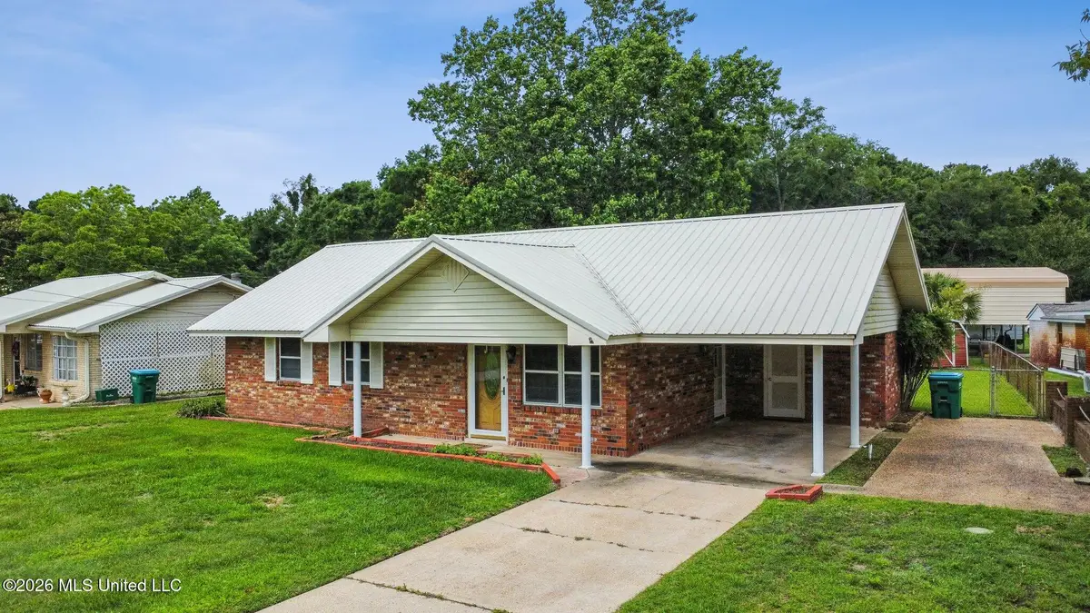 202 Hunter Drive, Ocean Springs, MS 39564 - #1