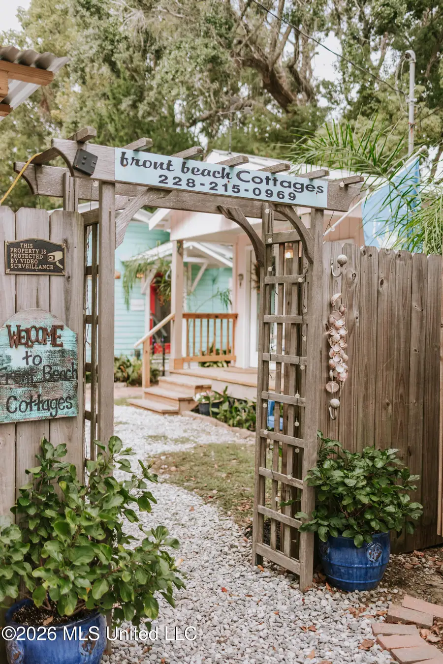 207 Dewey Avenue, Ocean Springs, MS 39564 - #3