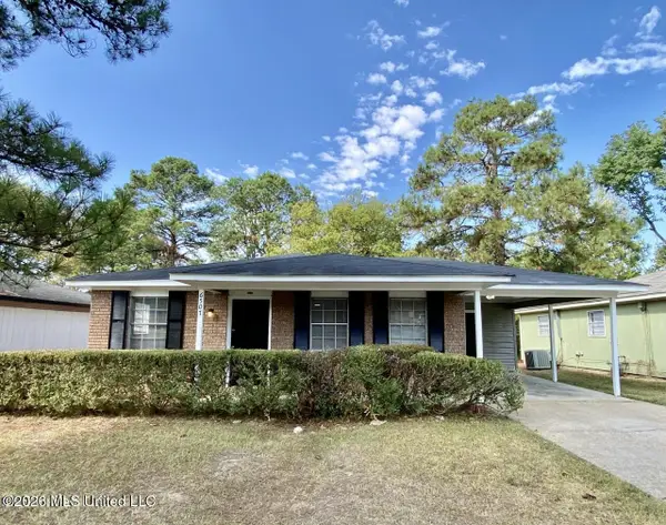 6507 Lake Forest Drive, Jackson, MS 39213
