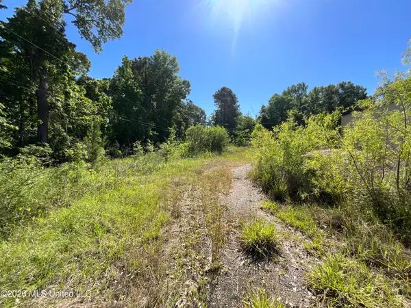 100 N Ms-33 Highway, Roxie, MS 39661