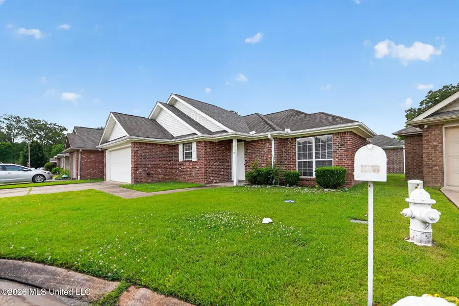 215 David Street, Pearl, MS 39208 - #3