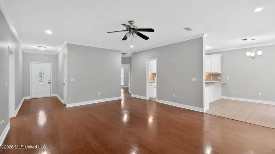 110 Live Oaks Boulevard, Pearl, MS 39208 - #3