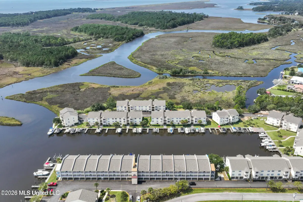 2421 Beachview Drive, Ocean Springs, MS 39564 - #1