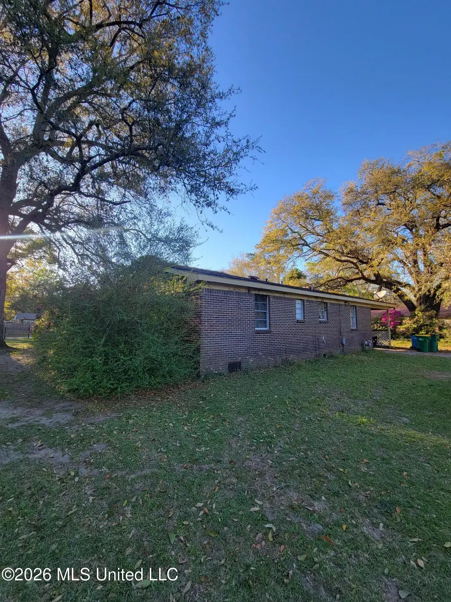9924 Foxshire Drive, Moss Point, MS 39562 - #3