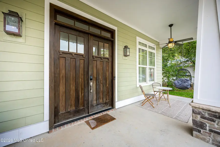 504 Dewey Avenue, Ocean Springs, MS 39564 - #2