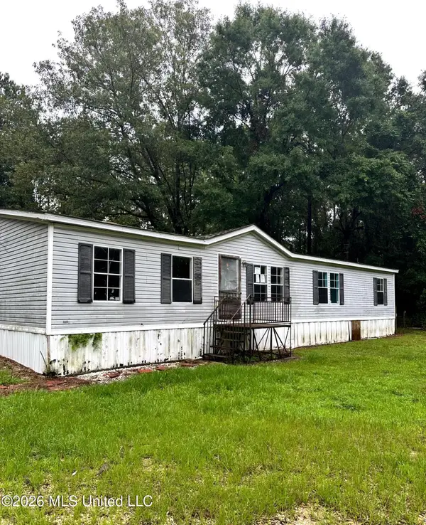 82 Shelton Pearson Road, Picayune, MS 39466