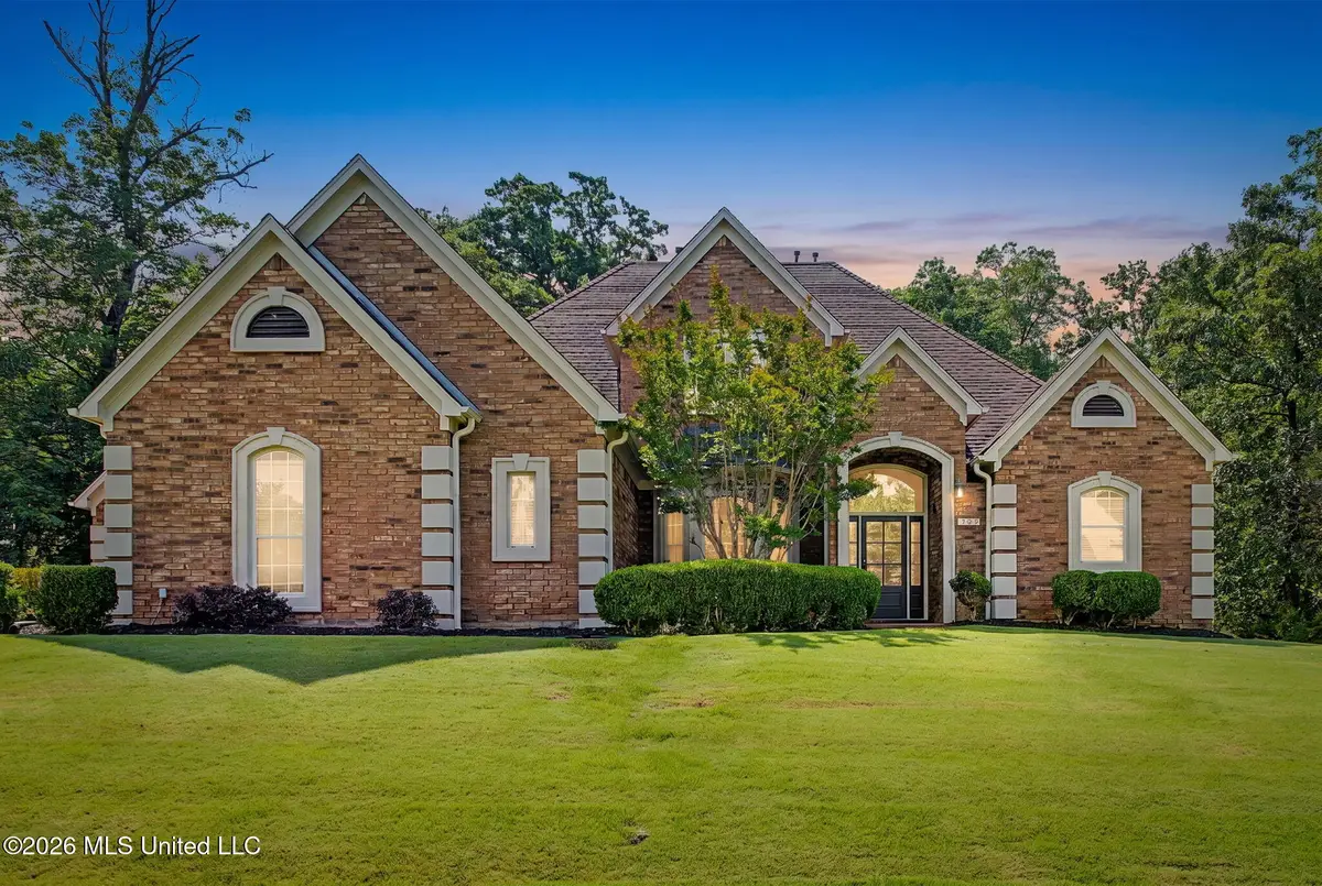 8465 Belmor Lakes Drive, Olive Branch, MS 38654 - #1